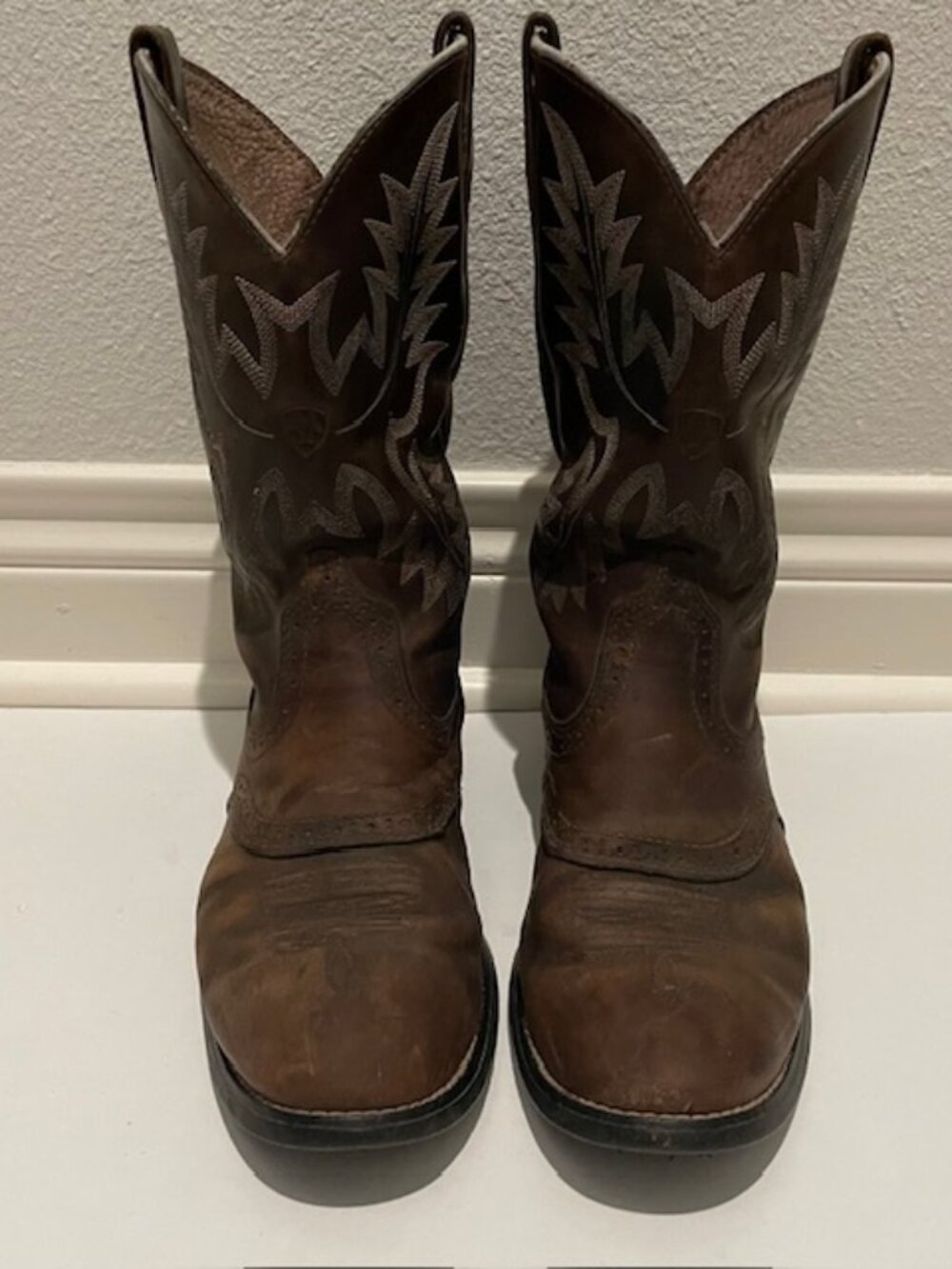 ARIAT Cowboy Western Boots Style #10001605 (29427)
